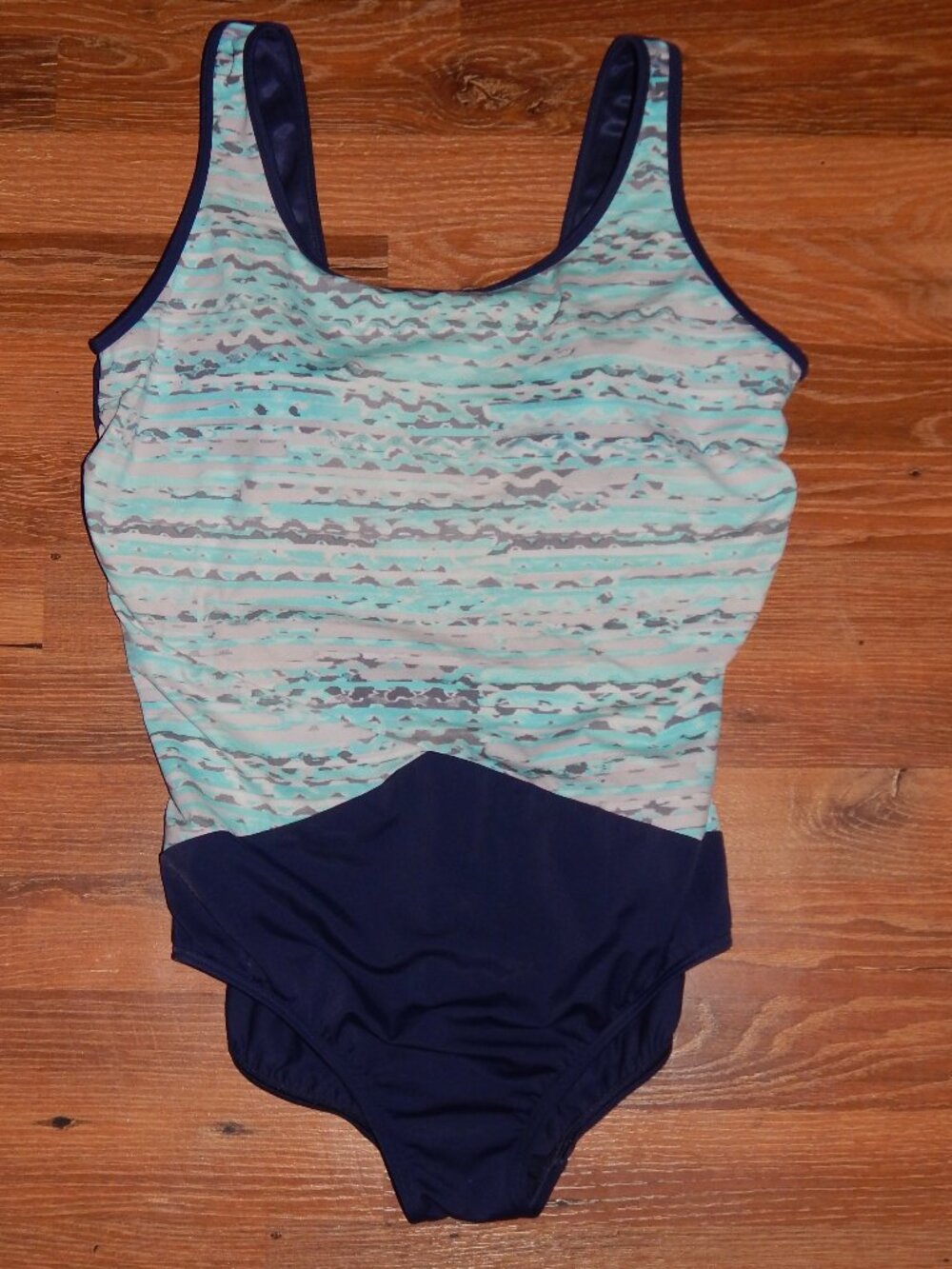Women's Size 18W LANDS' END Slimming One Piece Swimsuit Navy Soft Cup Wide Strap